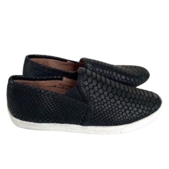 Joie Kidmore Slip on Sneaker Black Snake Pattern 35 - Picture 1 of 10